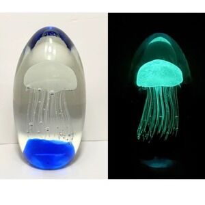 Vtg Dynasty Gallery Heirloom Collection Glow Jellyfish Art Glass Paperweight 7"